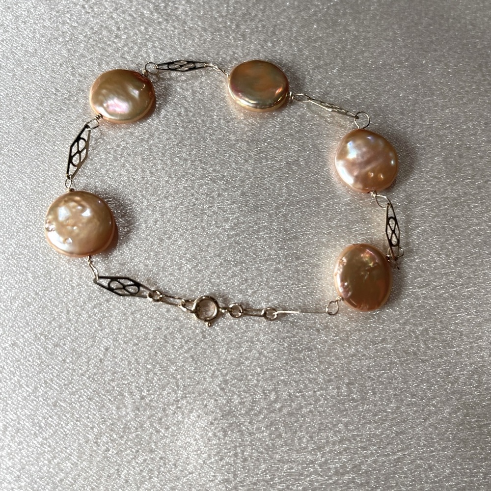 14 k gold field Fresh water pearls